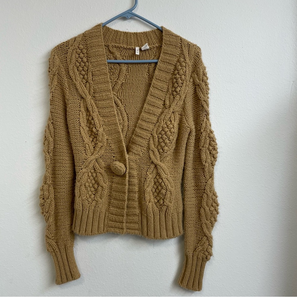 Anthropologi Moth Cardigan Womens Small Tan chucky Knit Sweater Button Comfy Y2k